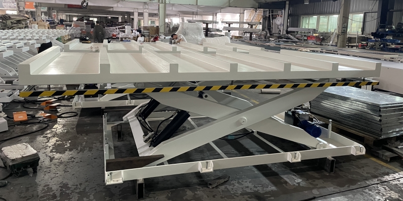 Hydraulic Elevator na may 6 na posisyon ng tinidor para sa mga kasangkapan sa panel: Customized Material Transfer Solution