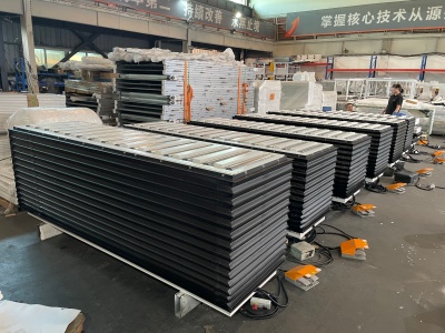 Ipinadala ng FORTRAN ang Batch ng Custom‑Built Bellows‑Covered Roller Scissor Lifts sa Italy